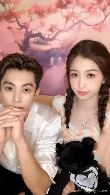 最新吃瓜明星娱乐八卦图,明星八卦图揭秘幕后故事  第3张