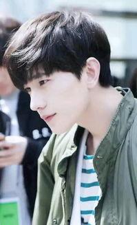 吃瓜娱乐迪丽热巴杨洋,瓜田娱乐，甜蜜互动引关注  第2张